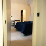 Base Mergellina Bed & Breakfast Napels