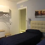 Base Mergellina Bed & Breakfast Napels