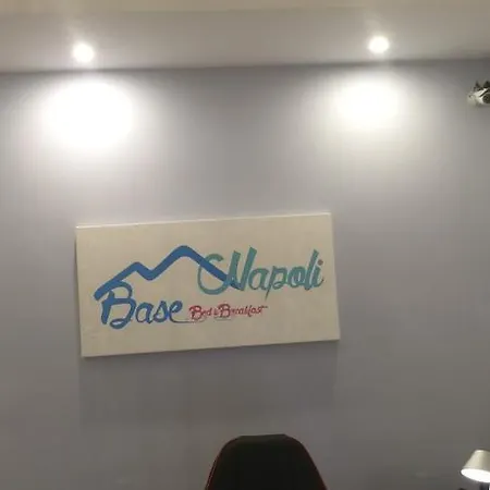 Base Mergellina Oda ve Kahvaltı 4*