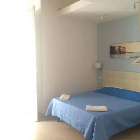 Base Mergellina Oda ve Kahvaltı Napoli