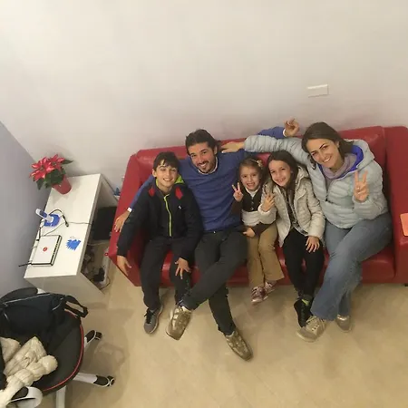 Base Mergellina לינה וארוחת בוקר