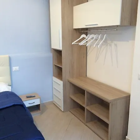 Panzió Base Mergellina
