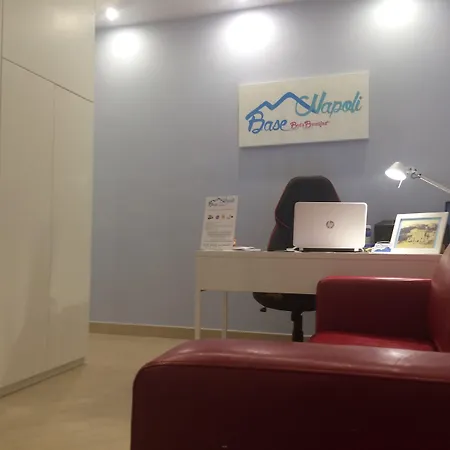 Base Mergellina Bed and Breakfast Νάπολη