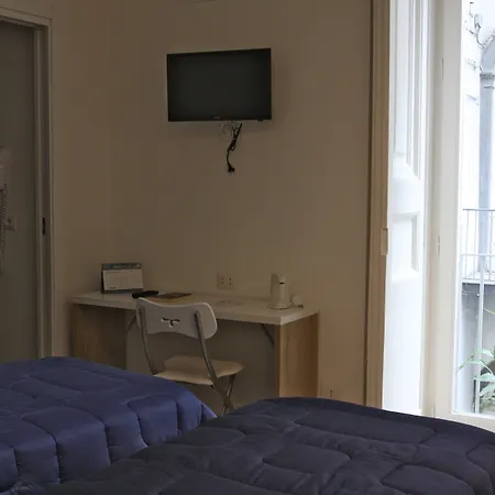 Base Mergellina Bed and Breakfast Νάπολη