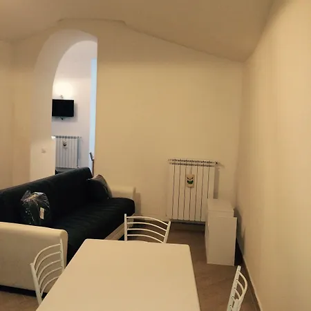 Base Mergellina Bed and Breakfast