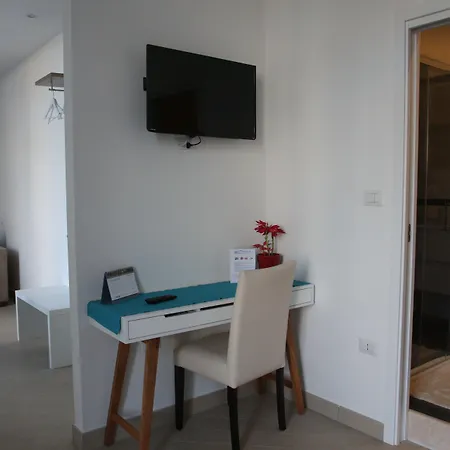 Bed and Breakfast Base Mergellina Νάπολη