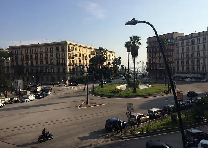 Base Mergellina Couette-café 4*