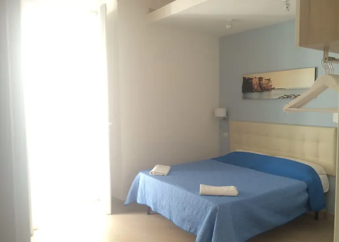 Base Mergellina Couette-café Naples