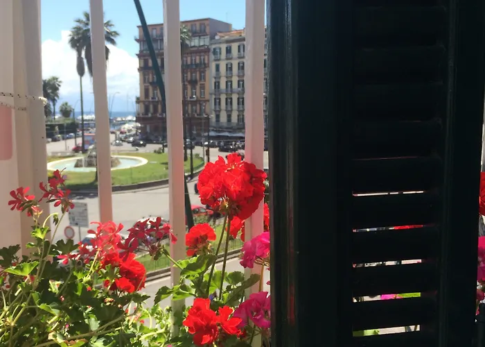 Couette-café Base Mergellina Naples