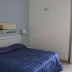 Base Mergellina Nocleg ze śniadaniem 4*