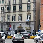 Base Mergellina Bed & Breakfast