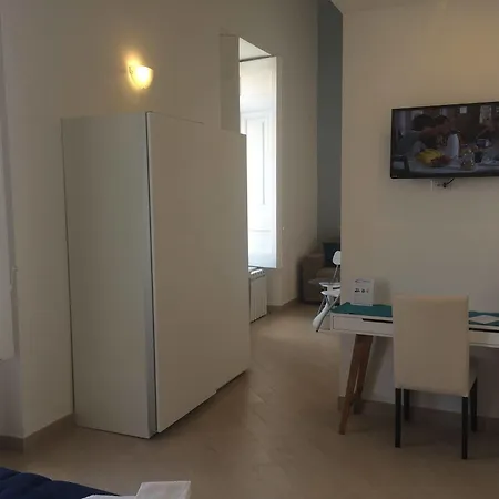 Base Mergellina Bed & Breakfast 3*