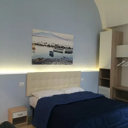 Bed & Breakfast Base Mergellina Neapel