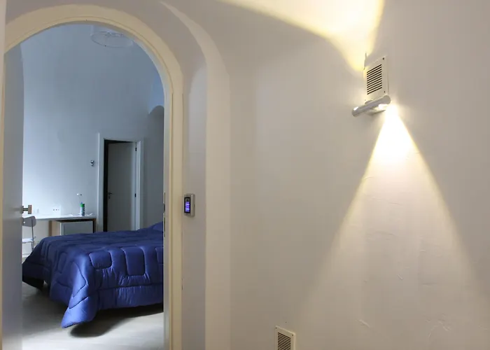 Base Mergellina فندق مبيت وإفطار