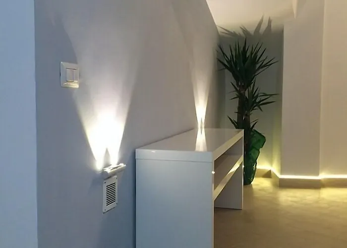 Base Mergellina نابولي